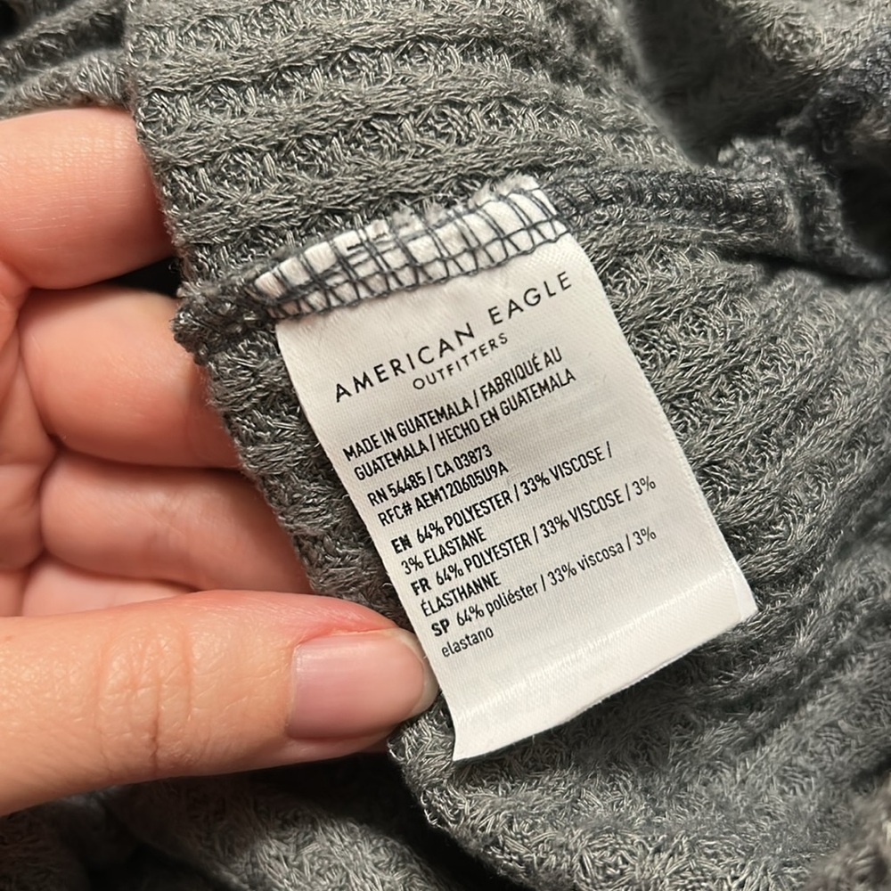 Sweater - Picture 4 of 4